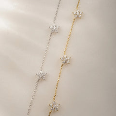 Sparkling Flower Chain Necklace for Women