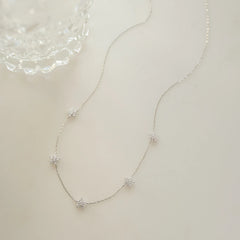 Sparkling Flower Chain Necklace for Women