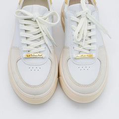 Motivational Sneaker Lace Tags β Just Keep Running