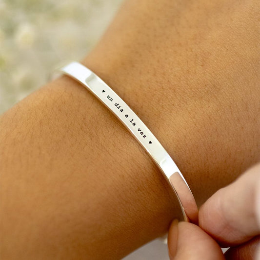 Personalized Memorial Text Engraved Bracelet For Men's