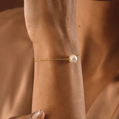 14K Gold Pearl Minimalist Bracelet