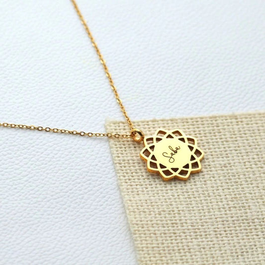 PERSONALIZED SHINY MANDALA PENDANT NECKLACE