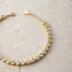 Jeluxa 18K Gold Plated Heart Tennis Bracelet with Sparkling CZ Stones