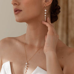 Minimalist Freshwater Pearls Earrings and Necklace Set