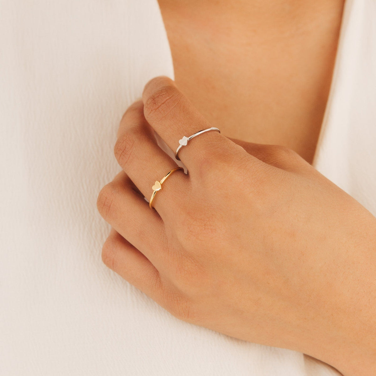 Minimalist Nala Tiny Heart Ring