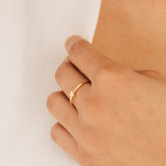 Minimalist Nala Tiny Heart Ring